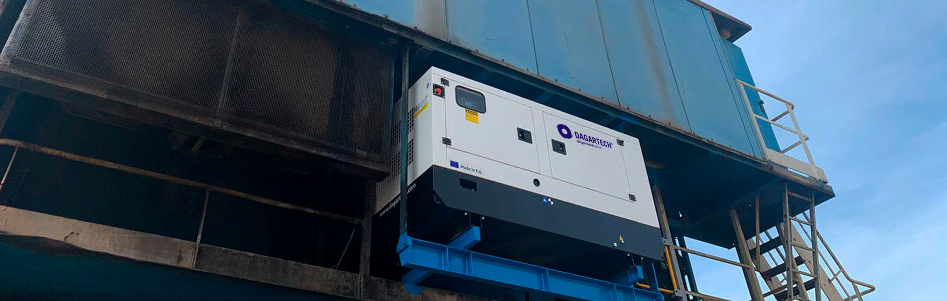 A corrosion-proof Dagartech generator set in the port of San Sebastian